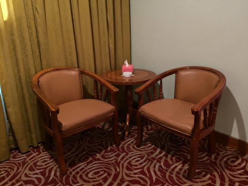 Utama Hotel Batam Esterno foto