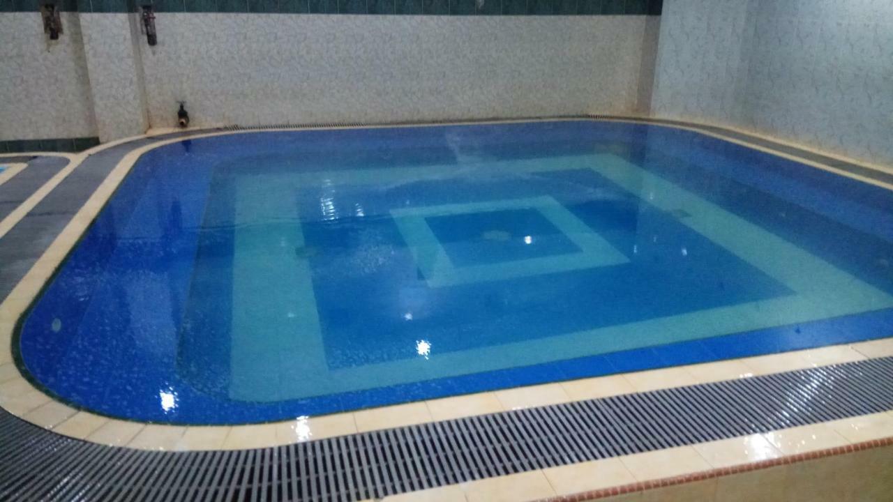 Utama Hotel Batam Esterno foto